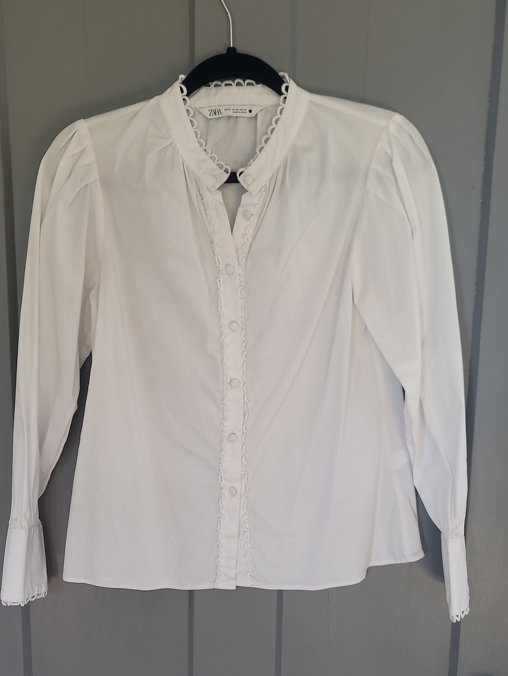 Zara White Ruffle-Trim Button-Front Blouse